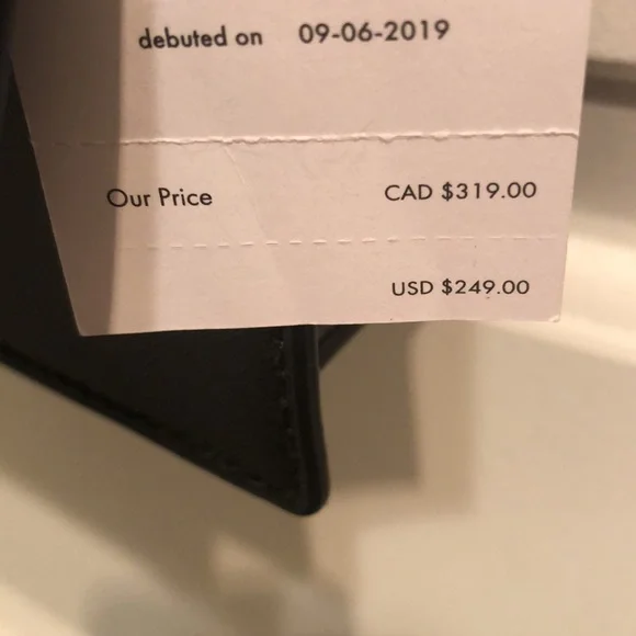 Beautiful Kate spade crossbody bag. - Picture 4 of 4